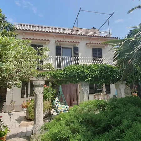 Laurus * Πορτορόζ